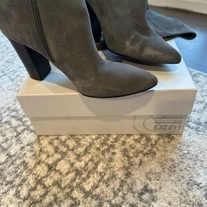 Treasure & Bond Gray Heeled Boots